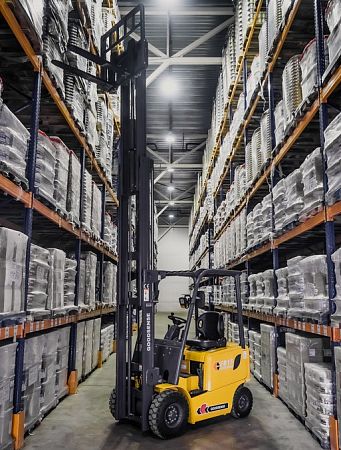 Электрический погрузчик GOODSENSE FB15 1,5т 3,0м 400Ач Арт 100191 — изображение 3
